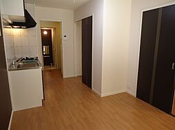 キャソレット北栗栖 1階1DKのリビング/ダイニング