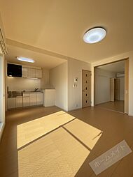 JR阪和線 和泉府中駅 徒歩14分の賃貸アパート 2階1LDKのリビング/ダイニング