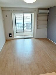 Primabelle 2階ワンルームのリビング/ダイニング