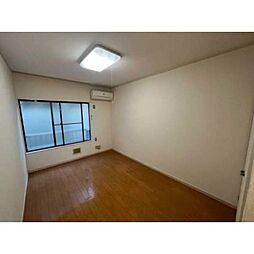 美しの森ハウスB棟 1階ワンルームのリビング/ダイニング