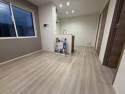 セレスティア大谷田II 3階1LDKのリビング/ダイニング