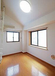 ロードサイド秋 2階ワンルームのリビング/ダイニング