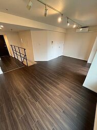 JMFレジデンス世田谷三宿 1階1LDKのリビング/ダイニング