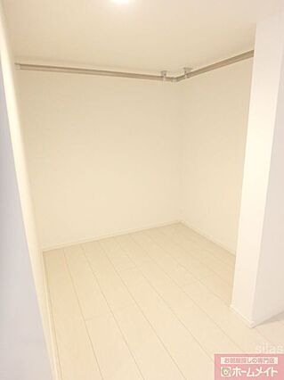 エルサチ_内装_3