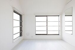 ラ・ルーナ 1階ワンルームのリビング/ダイニング