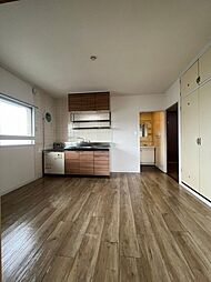 創建ビル 402 4階2DKのリビング/ダイニング