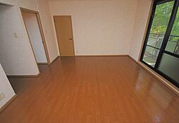 カルチェ東香里II 2階2LDKのリビング/ダイニング