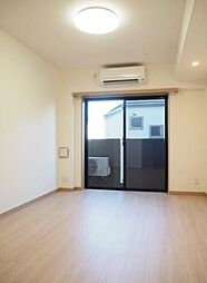 ルーブル武蔵新城参番館 5階1Kのリビング/ダイニング