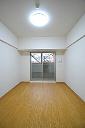 Osaka Metro御堂筋線 江坂駅 徒歩10分の賃貸マンション 7階1Kのリビング/ダイニング