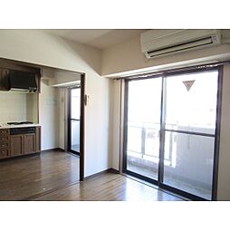 クレッセント中目黒 7階1DKのリビング/ダイニング