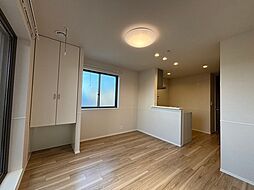 Les Liens 3階1LDKのリビング/ダイニング