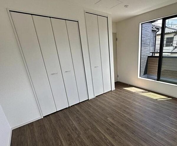 detached 東京都多摩市連光寺１丁目25-39

地図を見る