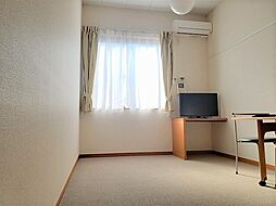 レオパレスウィステリア 2階1Kのリビング/ダイニング