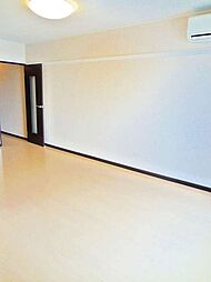 レオネクストステラIII 2階1Kのリビング/ダイニング