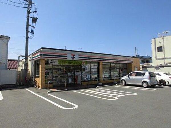 画像23:セブンイレブン福生牛浜駅東店 496m