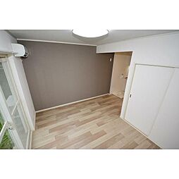 ヴィラージュヴェール 2階ワンルームのリビング/ダイニング