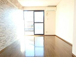 アメージングエステート 201 2階3DKのリビング/ダイニング