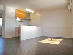 ミルトス向原 201 2階2LDKのリビング/ダイニング