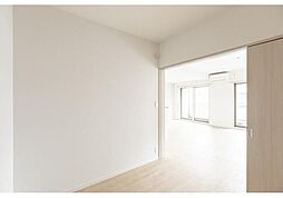 コンフォリア高島平 5階3LDKのリビング/ダイニング