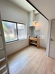 BLAUES HAUS 1階ワンルームのリビング/ダイニング