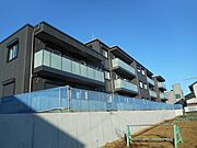 辻堂駅よりバス10分 徒歩6分 築2年1ヶ月 3階建の賃貸物件