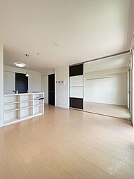 ファミーユ・M 3階2LDKのリビング/ダイニング