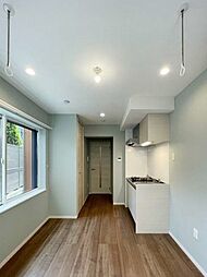 オレンジハウス 1階ワンルームのリビング/ダイニング