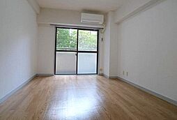 東京メトロ丸ノ内線 新宿御苑前駅 徒歩5分の賃貸マンション 3階ワンルームのリビング/ダイニング