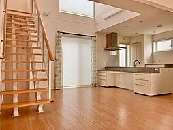 片倉町戸建 1 2階4SLDKのリビング/ダイニング