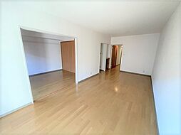 ピュアネクスト 2階2LDKのリビング/ダイニング