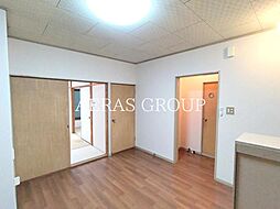 ガーデン関口 2階2DKのリビング/ダイニング