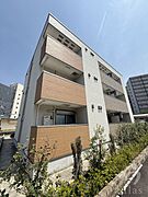 日根野駅より徒歩4分 築6年2ヶ月 3階建の賃貸物件