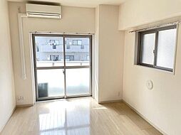 VIVRE 4階1Kのリビング/ダイニング