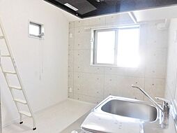 プライムテラス南林間III 105. 1階1Kのリビング/ダイニング