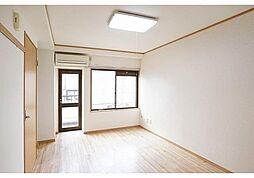 レピュート関町北 3階ワンルームのリビング/ダイニング