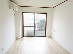 アーバン 201 2階ワンルームのリビング/ダイニング