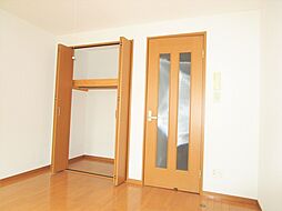 プレデガール百合ヶ丘5 2階1Kのリビング/ダイニング