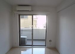 東急多摩川線 武蔵新田駅 徒歩3分の賃貸マンション 6階1Kのリビング/ダイニング