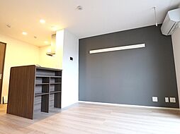 プラム清新一丁目 205 2階2LDKのリビング/ダイニング