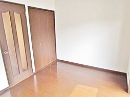 アドニスイースト 210 2階1Kのリビング/ダイニング