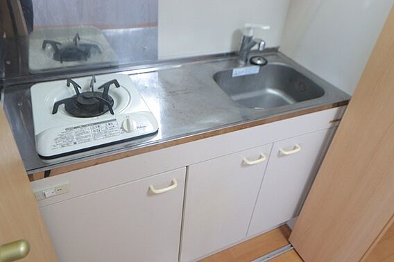 SUITE.HND_内装_1