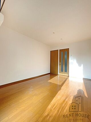グランソレイユK&J壱番館_内装_1