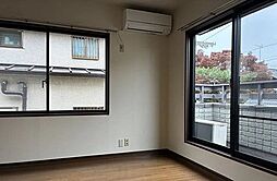 アーバン・クレスト 2階1Kのリビング/ダイニング