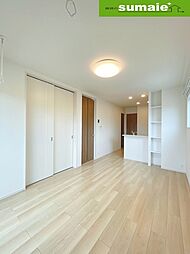 シャングリラII 2階2LDKのリビング/ダイニング