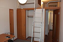 レオパレス八幡 1階1Kのリビング/ダイニング