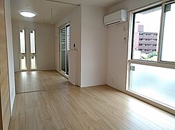 阪急宝塚本線 池田駅 徒歩9分の賃貸アパート 3階1LDKのリビング/ダイニング