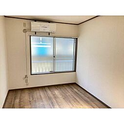 プラザドゥソフィアB棟 1階ワンルームのリビング/ダイニング