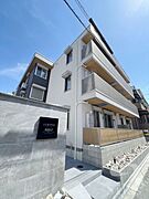 鶴ケ丘駅より徒歩2分 1階 築1年8ヶ月の賃貸物件