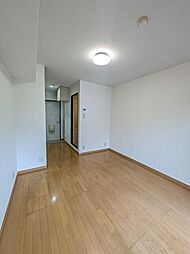 タプラ下荻野 3階ワンルームのリビング/ダイニング