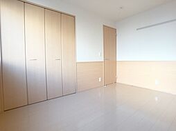 イーズフィールド Ａ 1階2LDKのリビング/ダイニング